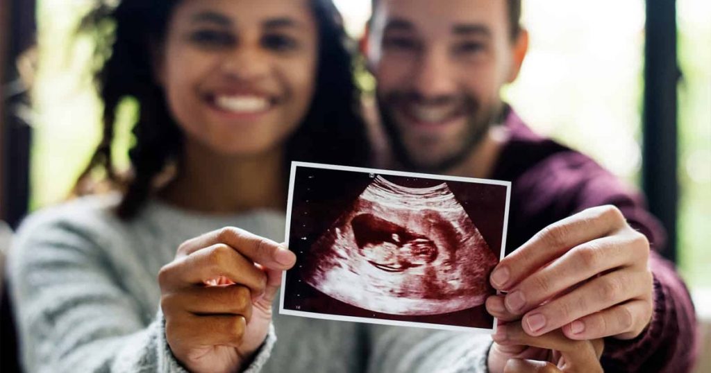 10 bonnes raisons de ne pas connaître le sexe de bébé avant l’accouchement-min (1)