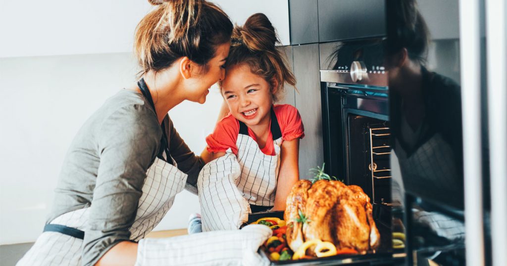 Les 7 devoirs des marraines envers les enfants