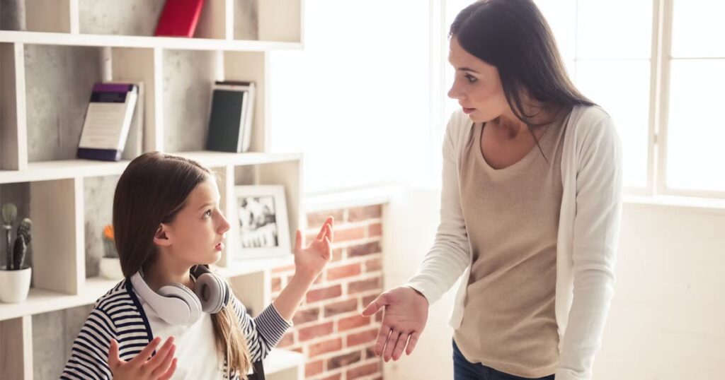 4 choses que tous les parents d'adolescents vivent ou vont vivre-min