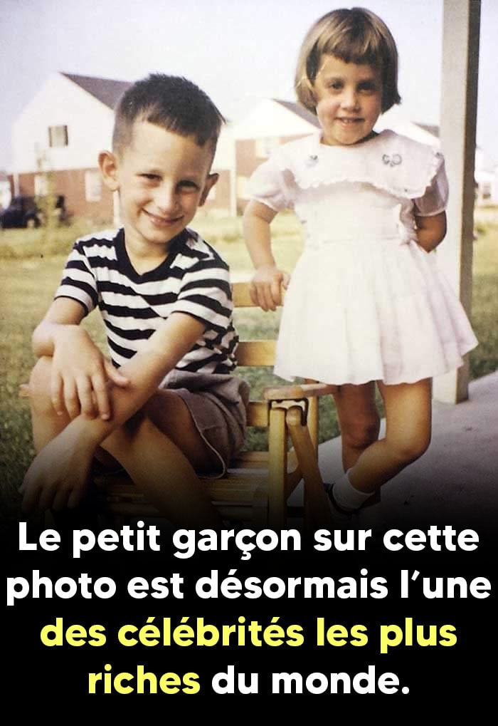 Le petit garçon sur cette photo est désormais l’une des célébrités les plus riches du monde-min
