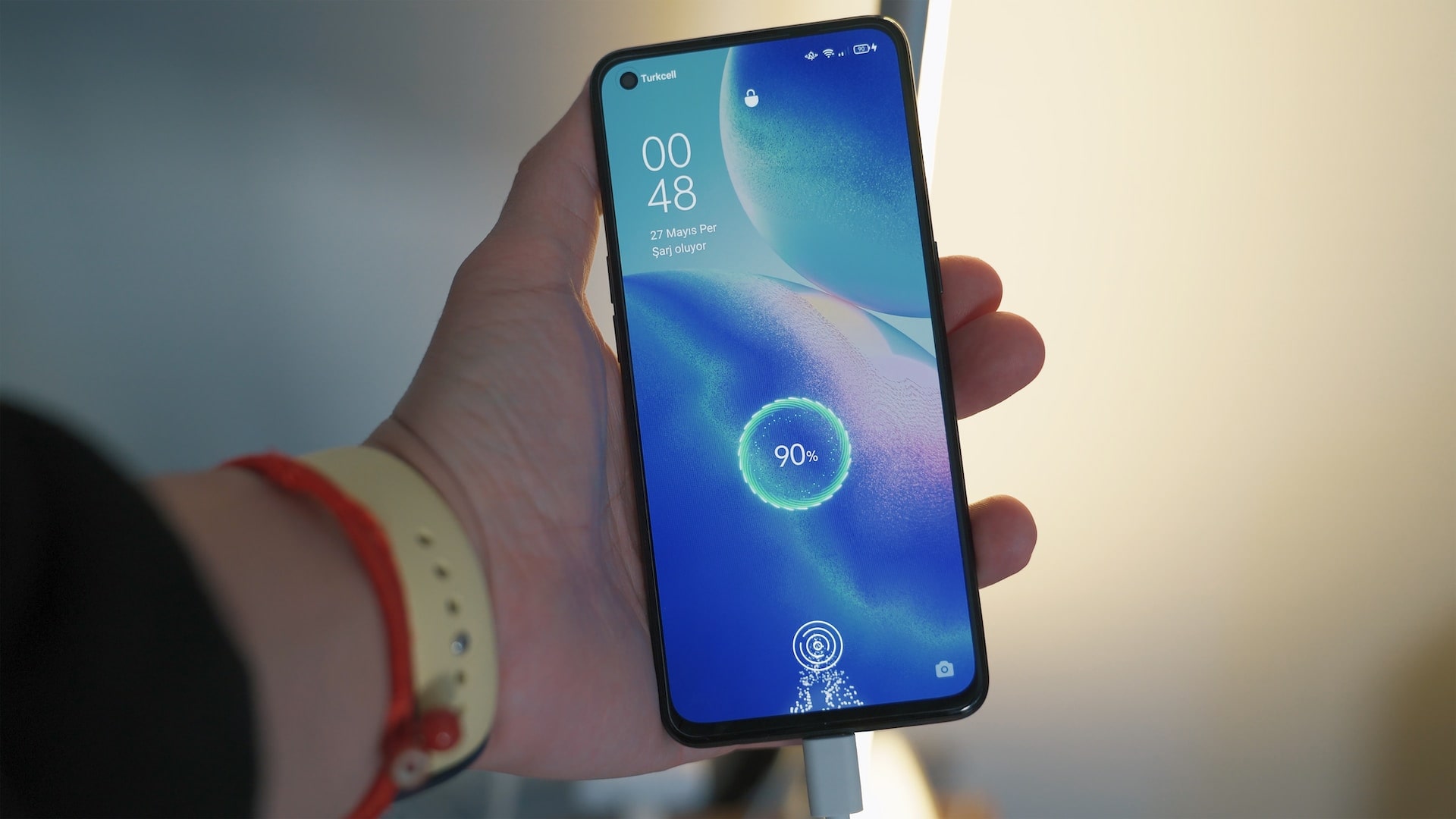 Smartphone-charge-min